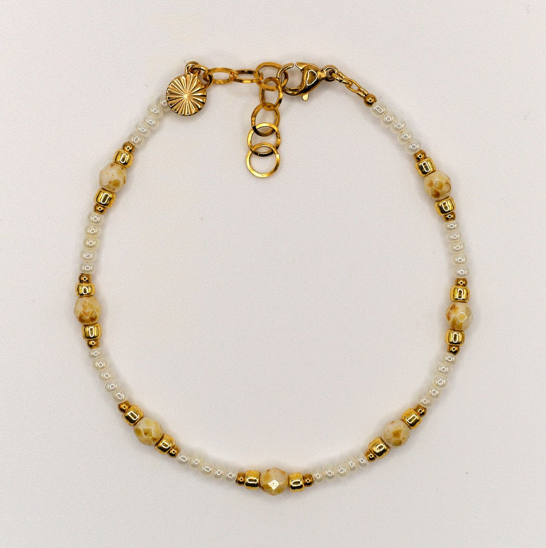 Selena Bracelet - Bohemian Glass Beads - Stainless Steel - White/Beige