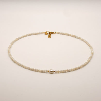 Halskette Clara - Perlmutt - Süßwasserperle - Edelstahl - Weiß