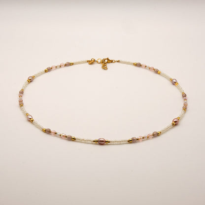 Halskette Nina - Süßwasserperlen - Böhmische Glasperlen - Edelstahl - Weiß/Lila