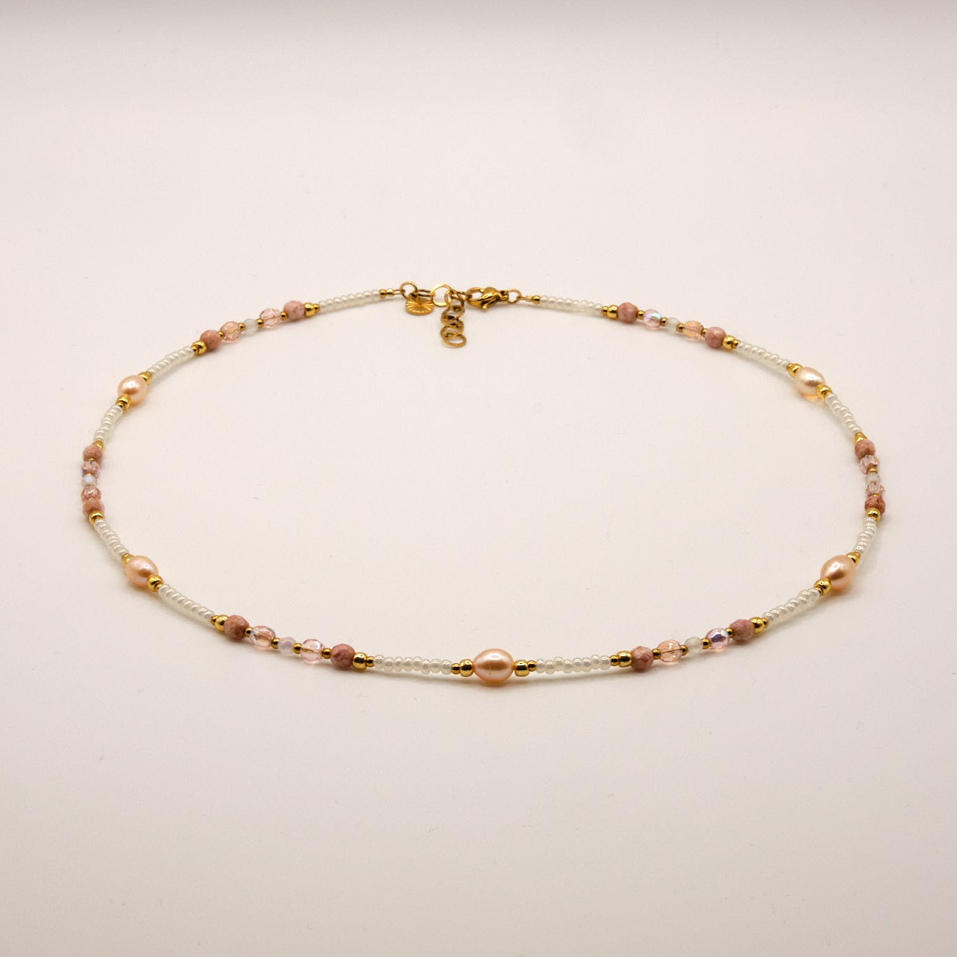 Halskette Greta - Süßwasserperlen - Böhmische Glasperlen - Edelstahl - Weiß/Rosa