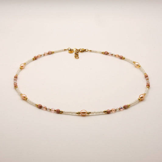 Halskette Greta - Süßwasserperlen - Böhmische Glasperlen - Edelstahl - Weiß/Rosa