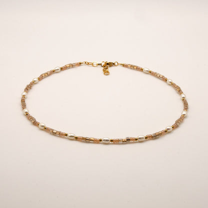 Halskette Kira - Süßwasserpelen - Edelstahl - Beige/Gold