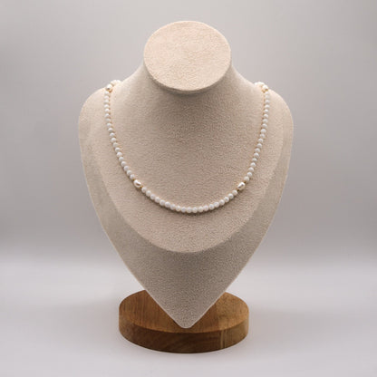 Halskette Fiona - Perlmutt - Süßwasserperlen - Edelstahl - Weiß