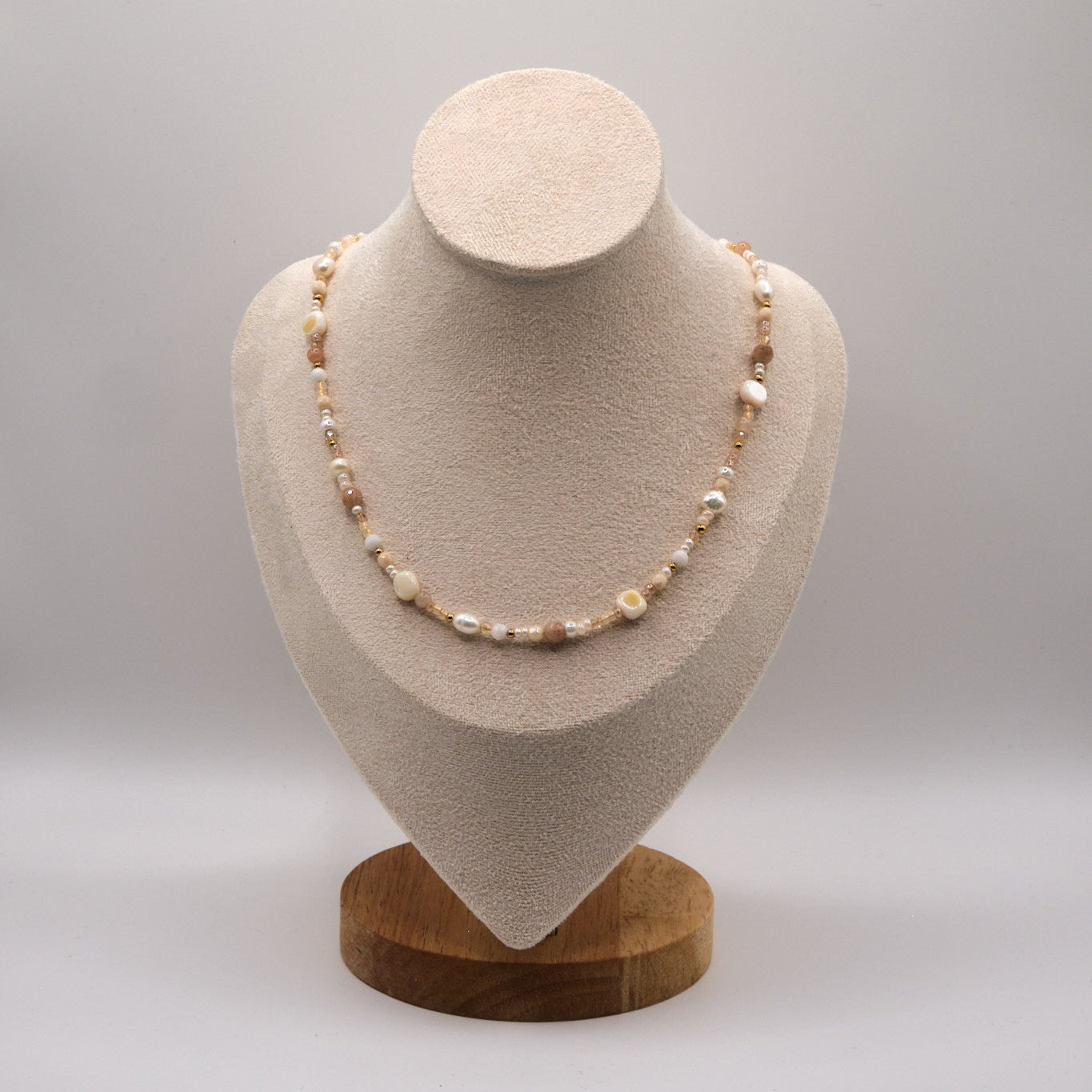 Halskette Mila - Perlenmix - Edelstahl - beige