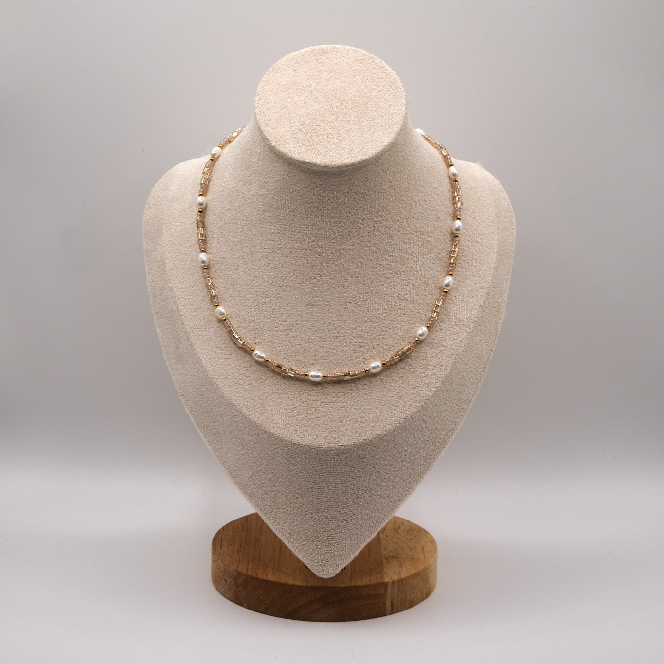 Halskette Kira - Süßwasserpelen - Edelstahl - Beige/Gold