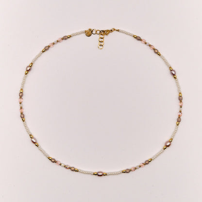 Halskette Nina - Süßwasserperlen - Böhmische Glasperlen - Edelstahl - Weiß/Lila