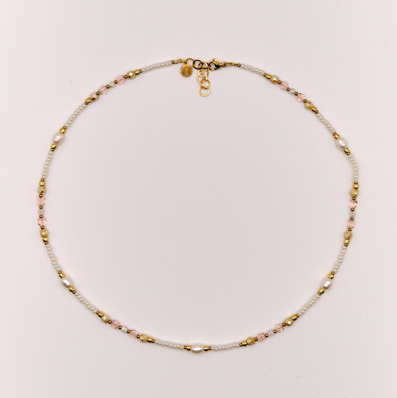 Halskette Selena - Süßwasserperlen - Böhmische Glasperlen - Edelstahl - Weiß/Beige