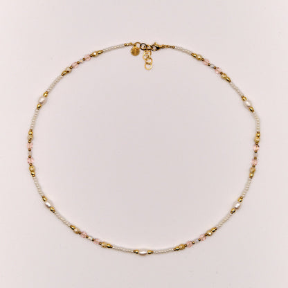 Halskette Selena - Süßwasserperlen - Böhmische Glasperlen - Edelstahl - Weiß/Beige